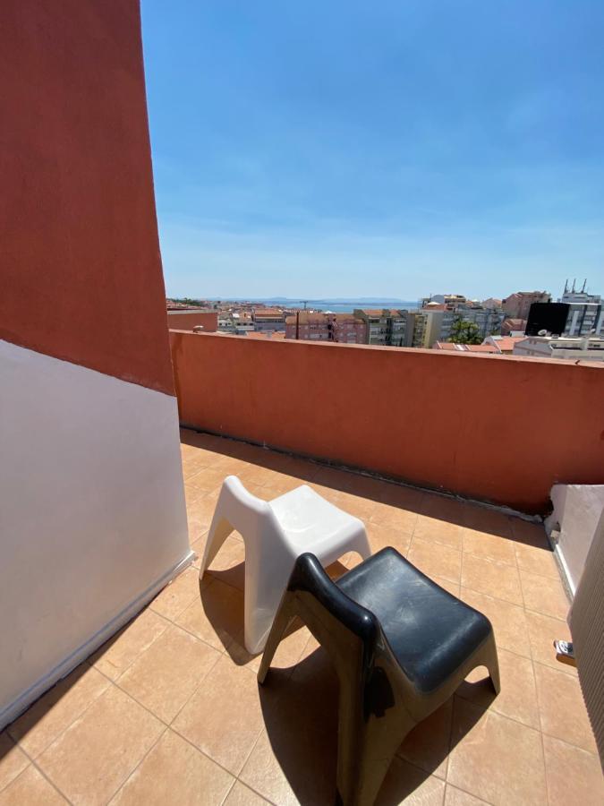 Apartamentos Lux Dinastia Lisboa Exteriör bild